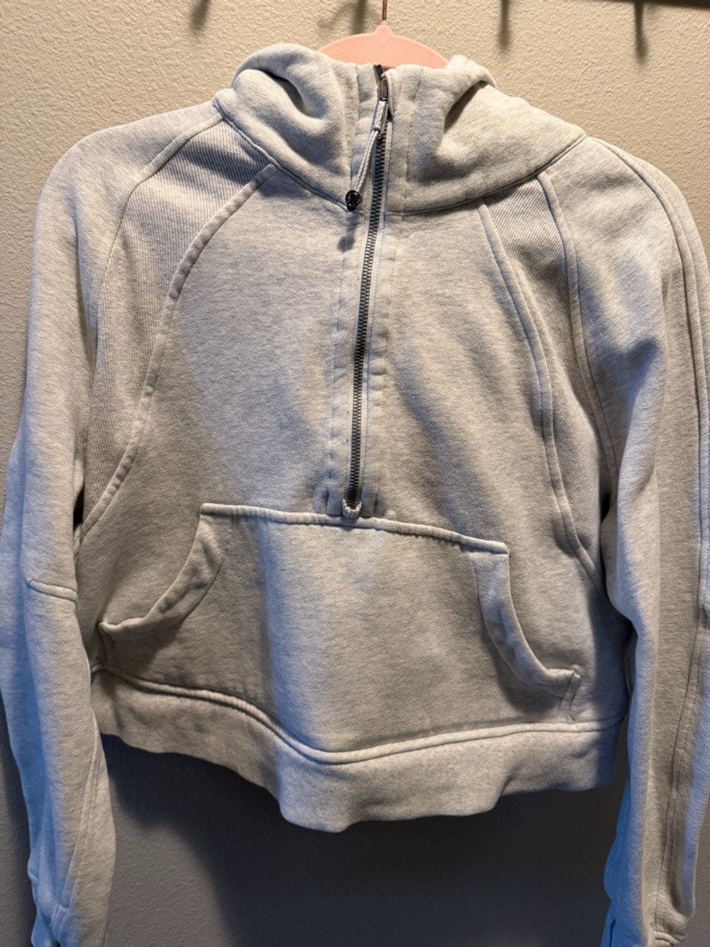 lululemon athletica scuba Light Gray M/L Pullover Interior Detail